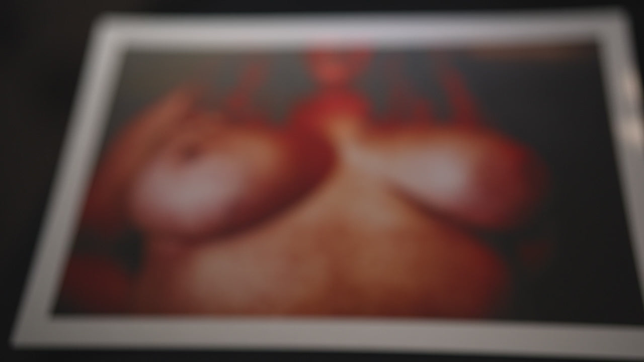 In Orange and Red Looking forward - Impression 2 - Nude Art Photography